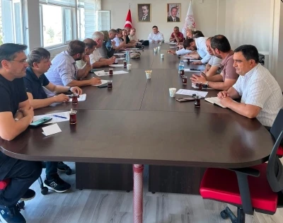 Emet&rsquo;te sene sonu m&uuml;d&uuml;rler kurulu toplantısı ger&ccedil;ekleştirildi
