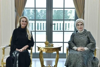 Emine Erdoğan, KKTC Cumhurbaşkanı’nın eşi Nilden Bektaş Erhürman ile bir araya geldi
