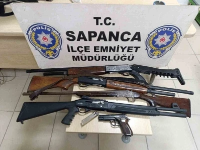 Emniyet ekipleri zehir tacirlerine g&ouml;z a&ccedil;tırmıyor: 2 g&ouml;zaltı
