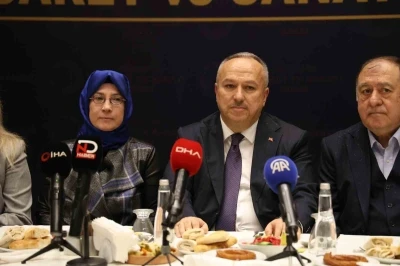 Emniyet Genel M&uuml;d&uuml;r&uuml; Ali Fidan onuruna veda yemeği d&uuml;zenlendi

