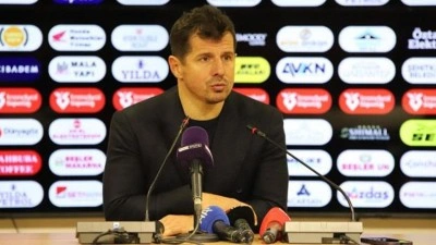 Emre Bel&ouml;zoğlu: &Ccedil;ok &uuml;zg&uuml;n&uuml;m!