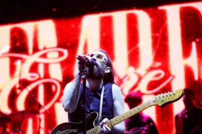 Emre Fel, festivalin finalinde coşturdu
