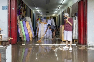 Endonezya’yı sel vurdu: 19 ölü, 10 kayıp
