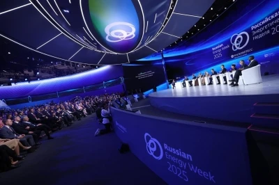 Enerji ve Tabii Kaynaklar Bakanı Bayraktar: &quot;TürkAkım anlaşması, Avrupa enerji güvenliğinde önemli bir rol oynuyor&quot;
