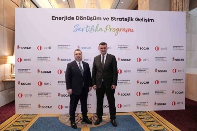 &rsquo;Enerjide D&ouml;n&uuml;ş&uuml;m ve Stratejik Gelişim Programı&rsquo; ilk mezunlarını verdi
