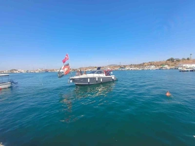 Enez’de teknelerden &quot;Zafer Seyri&quot;
