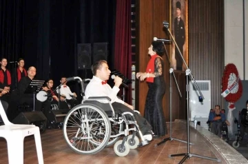 Engelsiz D&uuml;şler korosundan muhteşem konser

