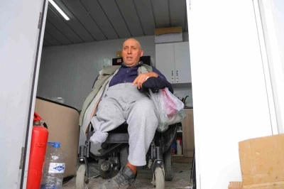 Enkazdan 6 g&uuml;n sonra kurtuldu, kolunu ve bacağını kaybetti
