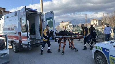 Erbaa&rsquo;da motosiklet ile otomobil &ccedil;arpıştı: 2 yaralı
