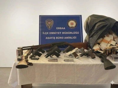 Erbaa&rsquo;da silah operasyonunda cephanelik &ccedil;ıktı
