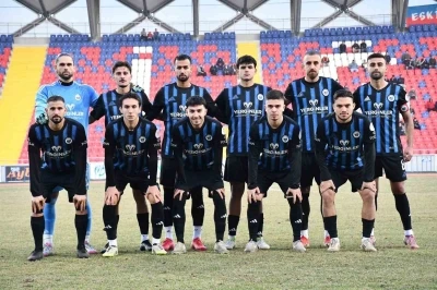 Erciyes 38 FK Teknik Direkt&ouml;r Adem &Ccedil;ak: "Hi&ccedil;bir bahaneye sığınmadan &ccedil;ıkıp 3 puanımızı aldık"
