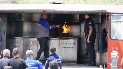 Erciyes AŞ personeline uygulamalı yangın eğitimi

