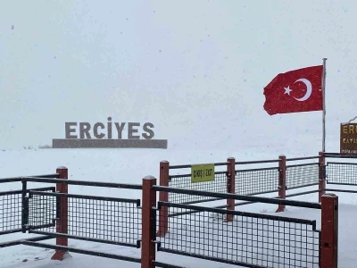 Erciyes beyaza büründü
