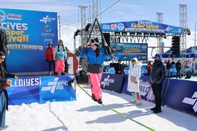 Erciyes Kış Spor Festivali&rsquo;ne binlerce katılım
