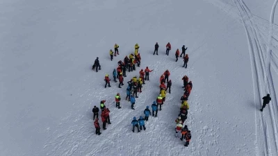 Erciyes&rsquo;te ger&ccedil;eği aratmayan &ccedil;ığ tatbikatı
