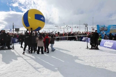 Erciyes&rsquo;te rekor kırıldı, ziyaret&ccedil;i sayısı 3 milyonu aştı
