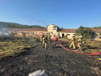 Erdek Gedeve mevkiinde arazi yangını

