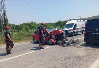 Erdek&rsquo;te zincirleme kaza: 1 &ouml;l&uuml;, 2 yaralı

