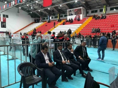 Eren Alp bin 478 oyla yeniden başkan se&ccedil;ildi
