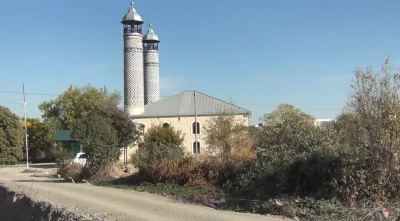 Ermeni İşgalinde ahır olan Cuma Mescidi yeniden ibadete açıldı
