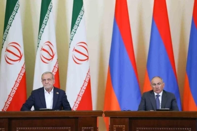 Ermenistan Başbakanı Paşinyan ile İran Cumhurbaşkanı Pezeşkiyan bir araya geldi
