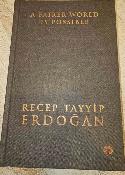 Ermenistan Başbakanı Paşinyan’ın eşi Hakobyan: &quot;Erdoğan’ın ’Daha Adil Bir Dünya Mümkün’ kitabını okuyacağım&quot;

