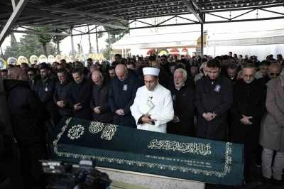 Erol K&ouml;se son yolculuğuna uğurlandı
