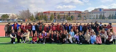 ER&Uuml;&rsquo;de &lsquo;Kamp&uuml;s&uuml;n Neşesi Miniklerle Birlikte Sporla Tanışıyorum&rsquo; etkinliği
