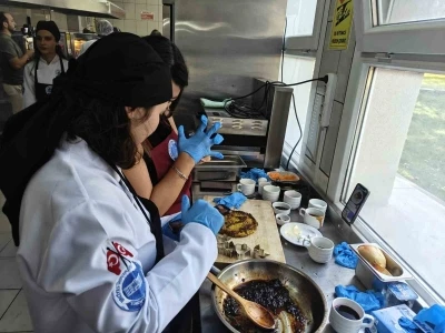 ERÜ Gastronomi Bölümü’nde dersler yemek yarışması ile başladı
