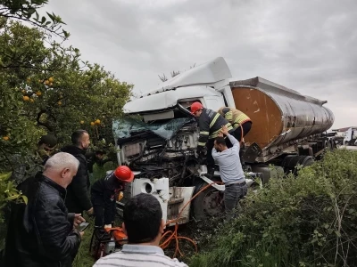 Erzin&rsquo;de tanker narenciye bah&ccedil;esine u&ccedil;tu
