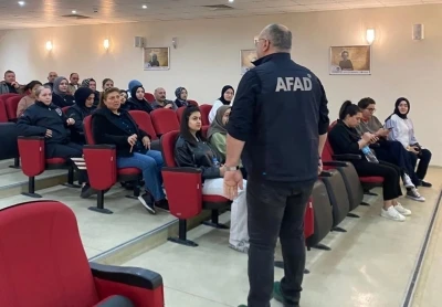 Erzincan&rsquo;da afet bilinci eğitimleri s&uuml;r&uuml;yor
