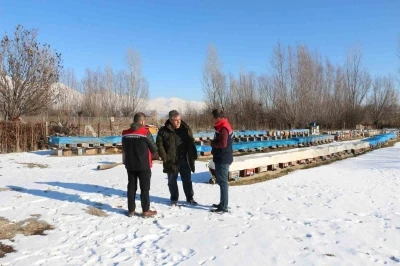 Erzincan&rsquo;da arıcılığa destek s&uuml;r&uuml;yor
