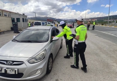 Erzincan&rsquo;da bayram tedbirleri kapsamında sivil otob&uuml;s denetimi yapıldı
