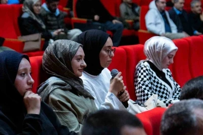Erzincan&rsquo;da din, felsefe ve bilim &uuml;zerine konferans
