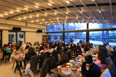 Erzincan&rsquo;da D&uuml;nya Yetimler G&uuml;n&uuml; dolayısıyla iftar programı d&uuml;zenlendi
