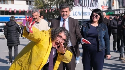 Erzincan’da el izleriyle yükselen &quot;Şiddete Hayır&quot; çağrısı
