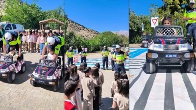Erzincan’da jandarmadan öğrencilere uygulamalı trafik eğitimi
