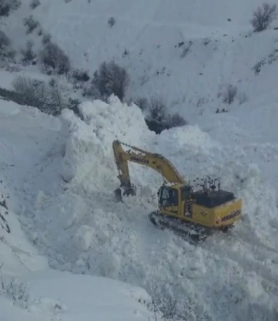 Erzincan&rsquo;da k&ouml;y yoluna &ccedil;ığ geldi
