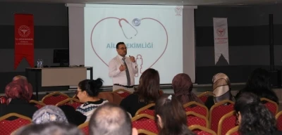 Erzincan&rsquo;da sağlık eğitim programı d&uuml;zenlendi
