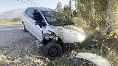Erzincan’da trafik kazası: 2 yaralı
