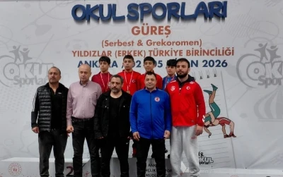 Erzincanlı g&uuml;reş&ccedil;i T&uuml;rkiye &uuml;&ccedil;&uuml;nc&uuml;s&uuml; oldu
