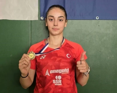 Erzincanlı milli sporcu badmintonda şampiyon oldu
