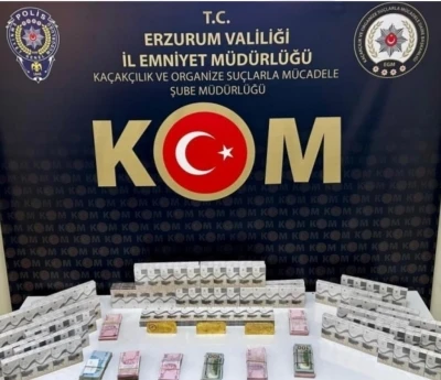 Erzurum&rsquo;da dev ka&ccedil;ak&ccedil;ılık operasyonu: 3 kilo altın ve  nakit ele ge&ccedil;irildi
