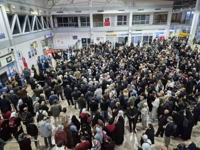 Erzurum&rsquo;da  ilk hac kafilesi dualarla uğurlandı
