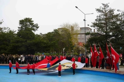 Erzurum&rsquo;da yağmur 19 Mayıs coşkusuna engel olamadı
