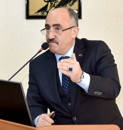 Erzurum Kent Konseyi Başkanı Tanfer: "&Uuml;niversite yaz okulları kentin ekonomik b&uuml;y&uuml;mesine katkı sağlıyor"
