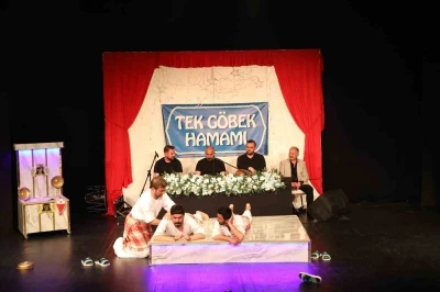 Erzurum Şehir Tiyatroları "Han&ccedil;er Havası" ile Ordu&rsquo;da sahne aldı
