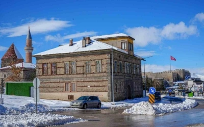 Erzurum ve Erzincan i&ccedil;in kar yağışı uyarısı
