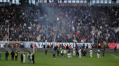 Erzurumspor FK, şampiyonluk y&uuml;r&uuml;y&uuml;ş&uuml;n&uuml; 1 puanla per&ccedil;inledi
