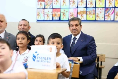 Esenler Belediyesi eğitim alanında çalışmalarına devam ediyor: İlçeye 25 yeni okul kazandıracak
